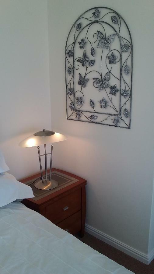 Wave Dancer Bed and Breakfast Gansbaai Exteriör bild