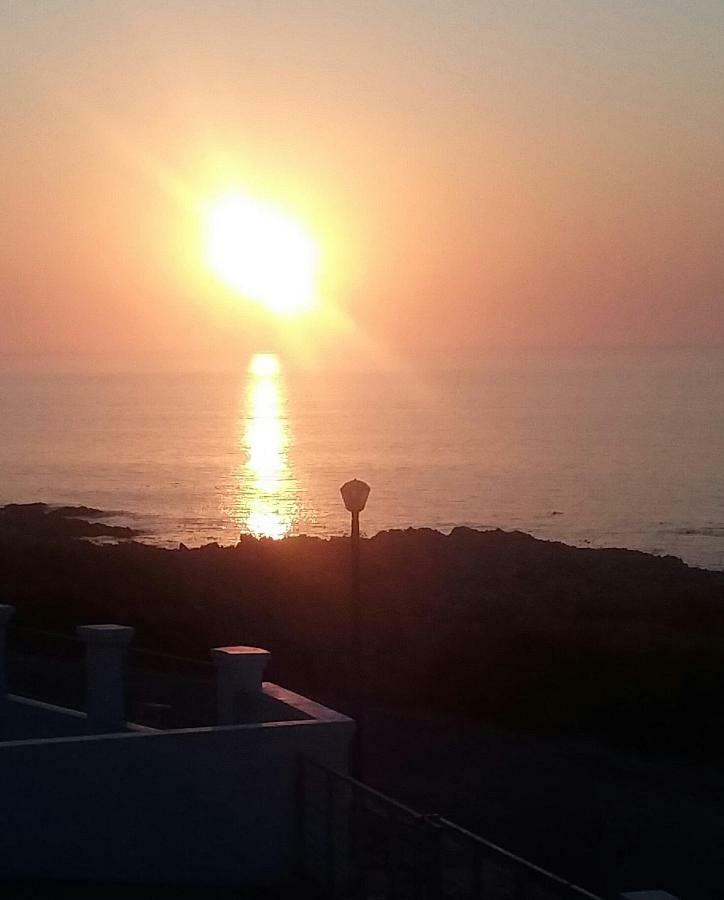 Wave Dancer Bed and Breakfast Gansbaai Exteriör bild